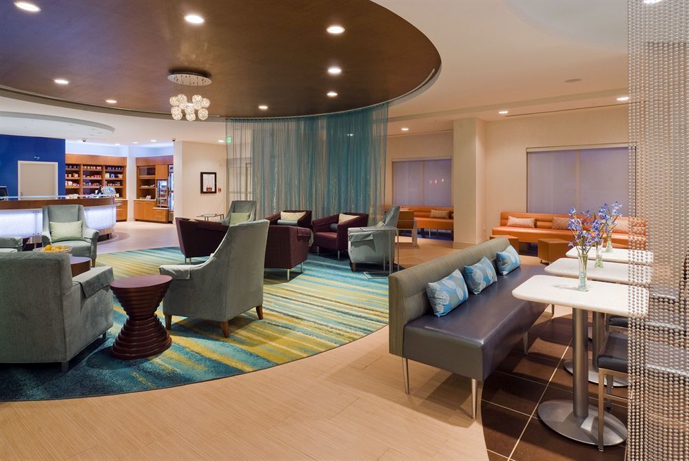 Hotel Springhill Fair Oaks 3*